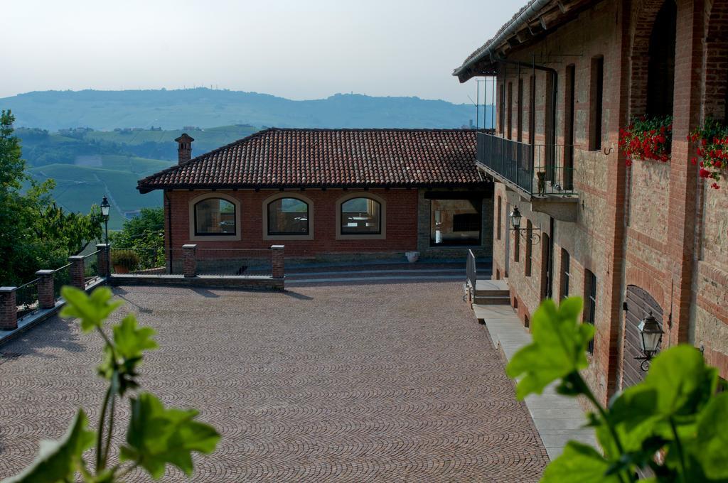 Casa Cucco Lägenhet Serralunga d'Alba Exteriör bild